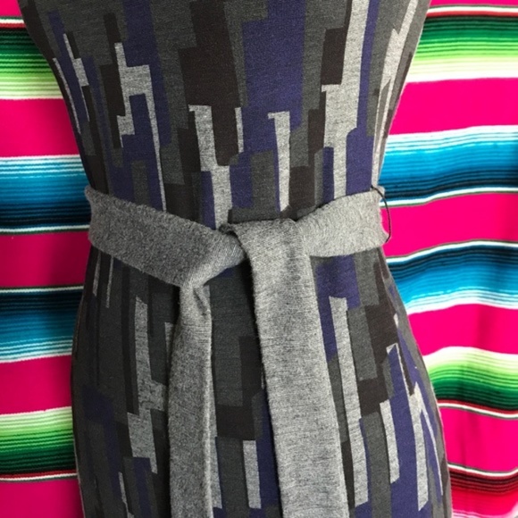 Banana Republic Graphic Geo Print Knit Dress Belte - Picture 5 of 8